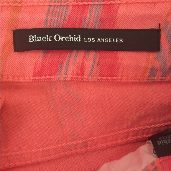 NWT Black Orchid Shorts 25